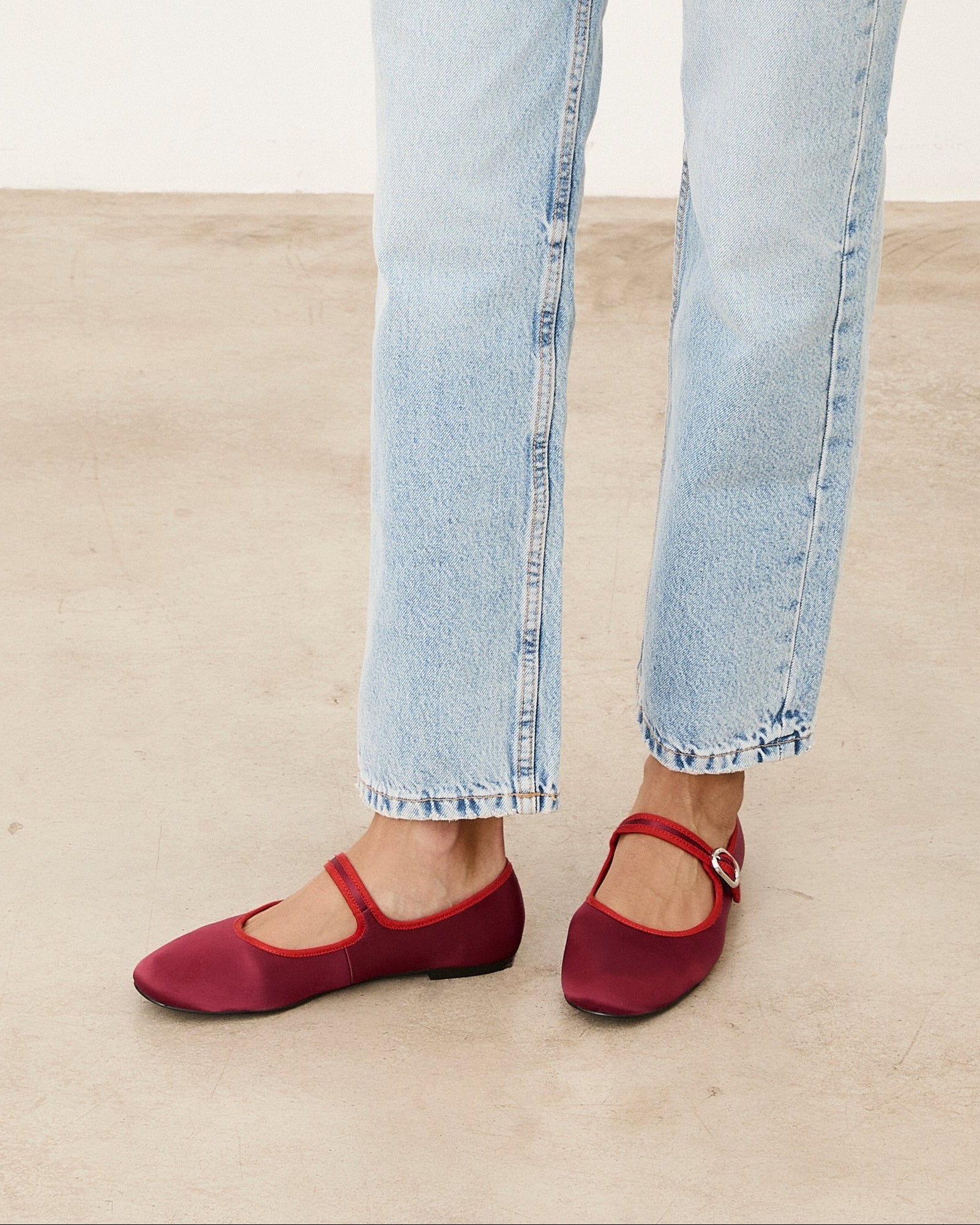 LIBE BURDEOS SATIN