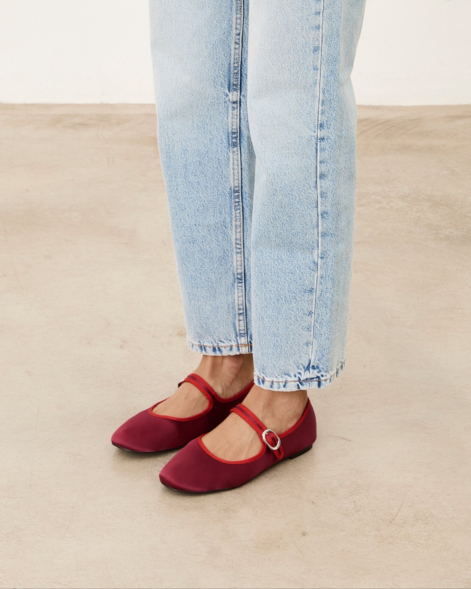 LIBE BURDEOS SATIN