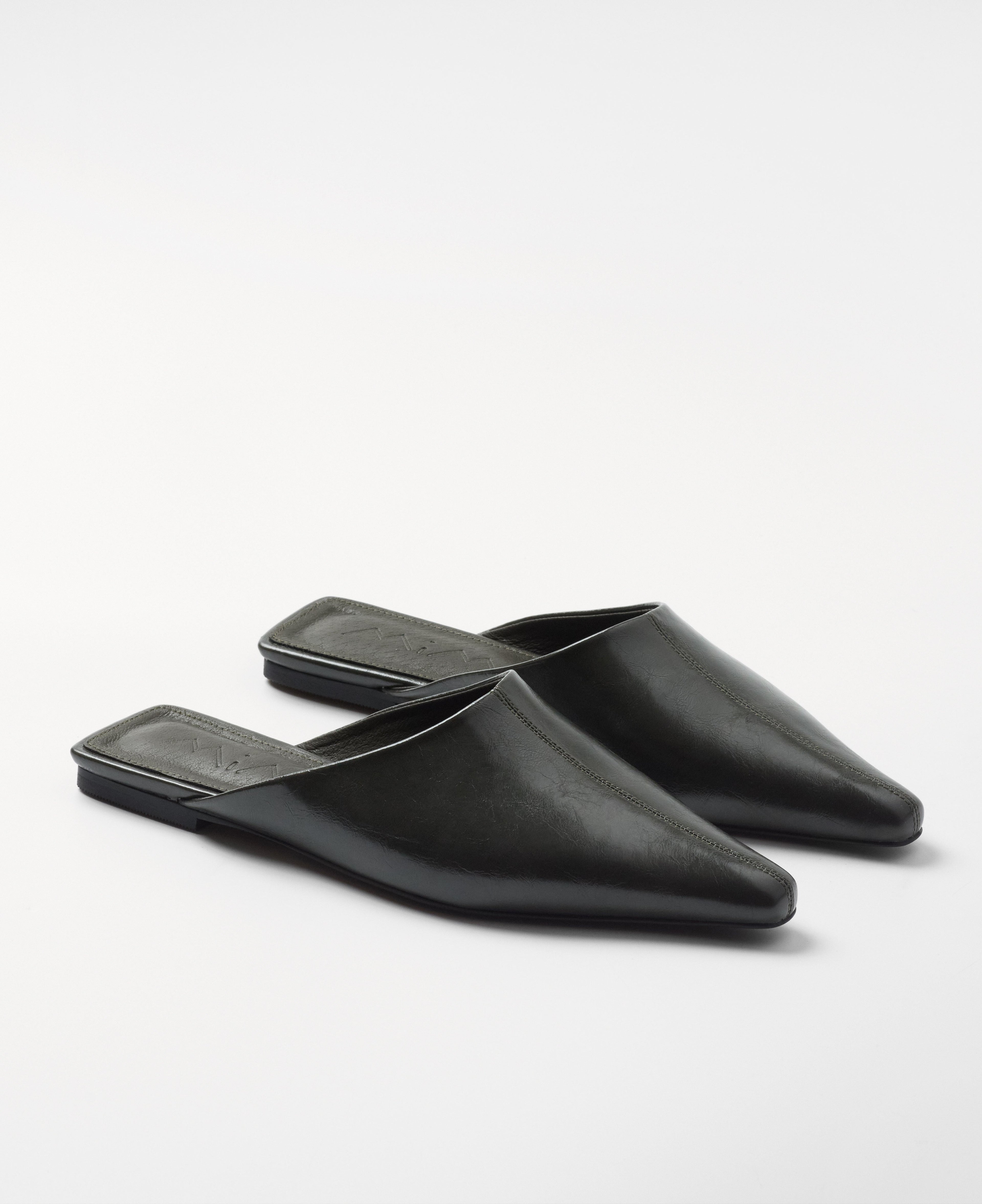 PASH KAKI