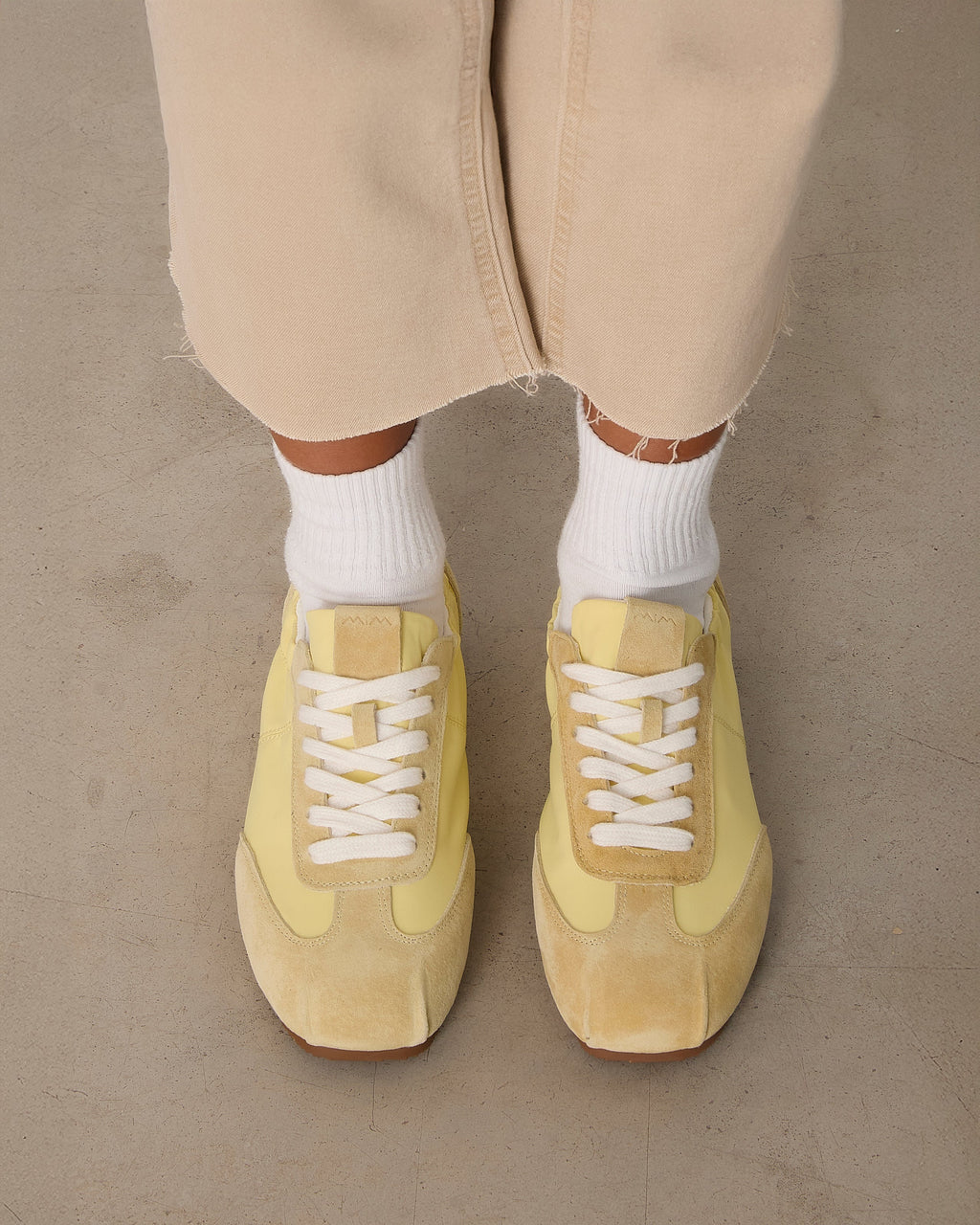 BOBBI AMARILLO