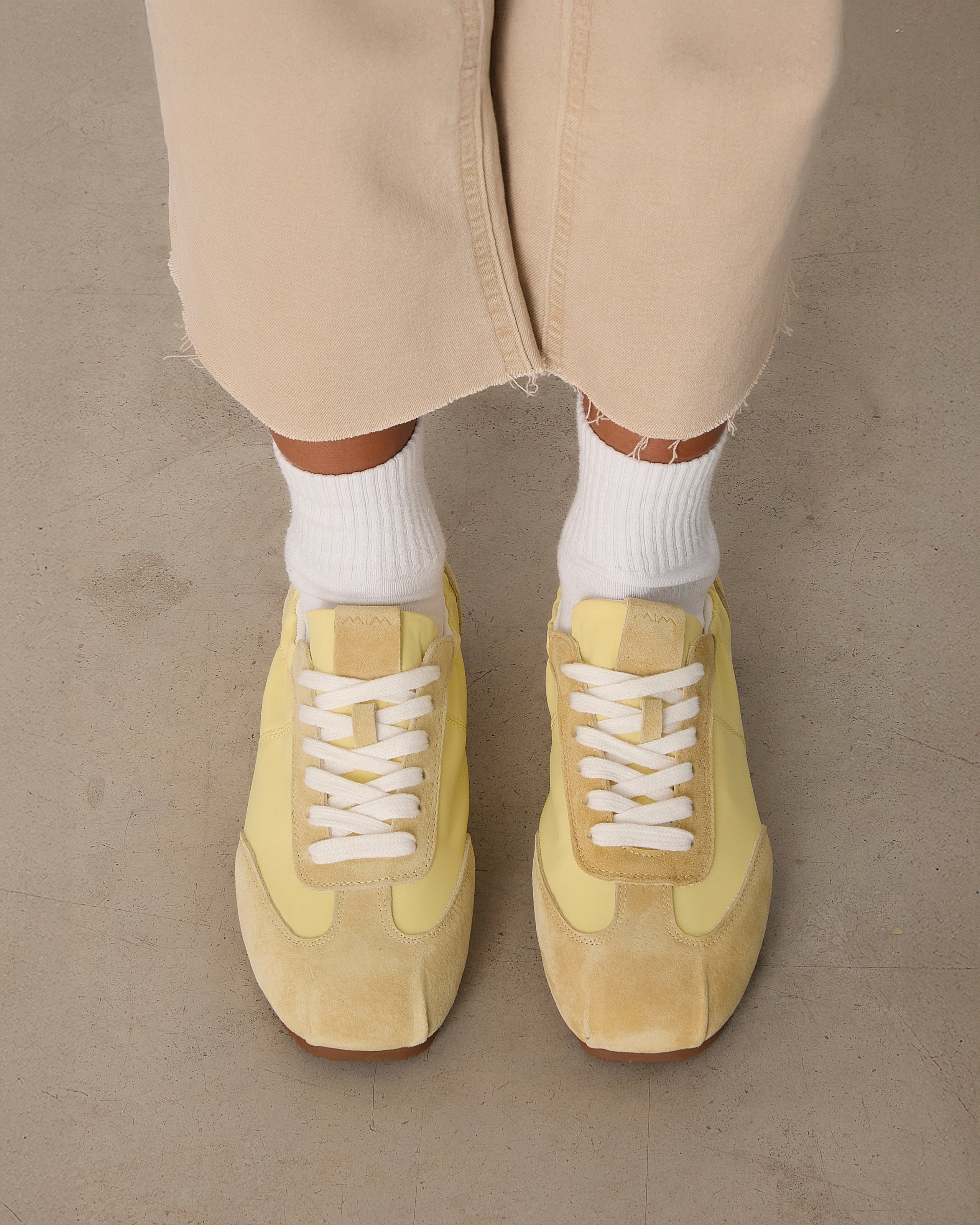 BOBBI AMARILLO