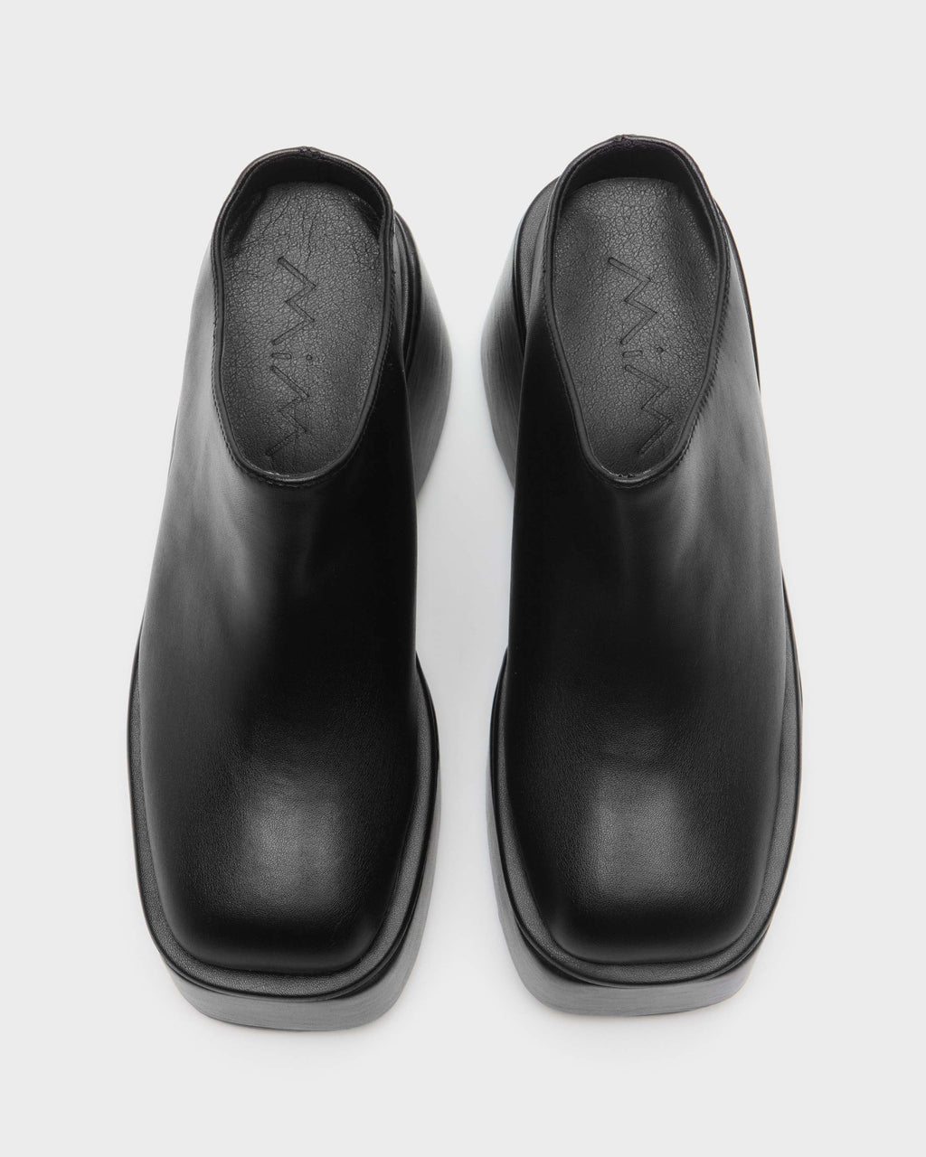 NINETA NEGRO