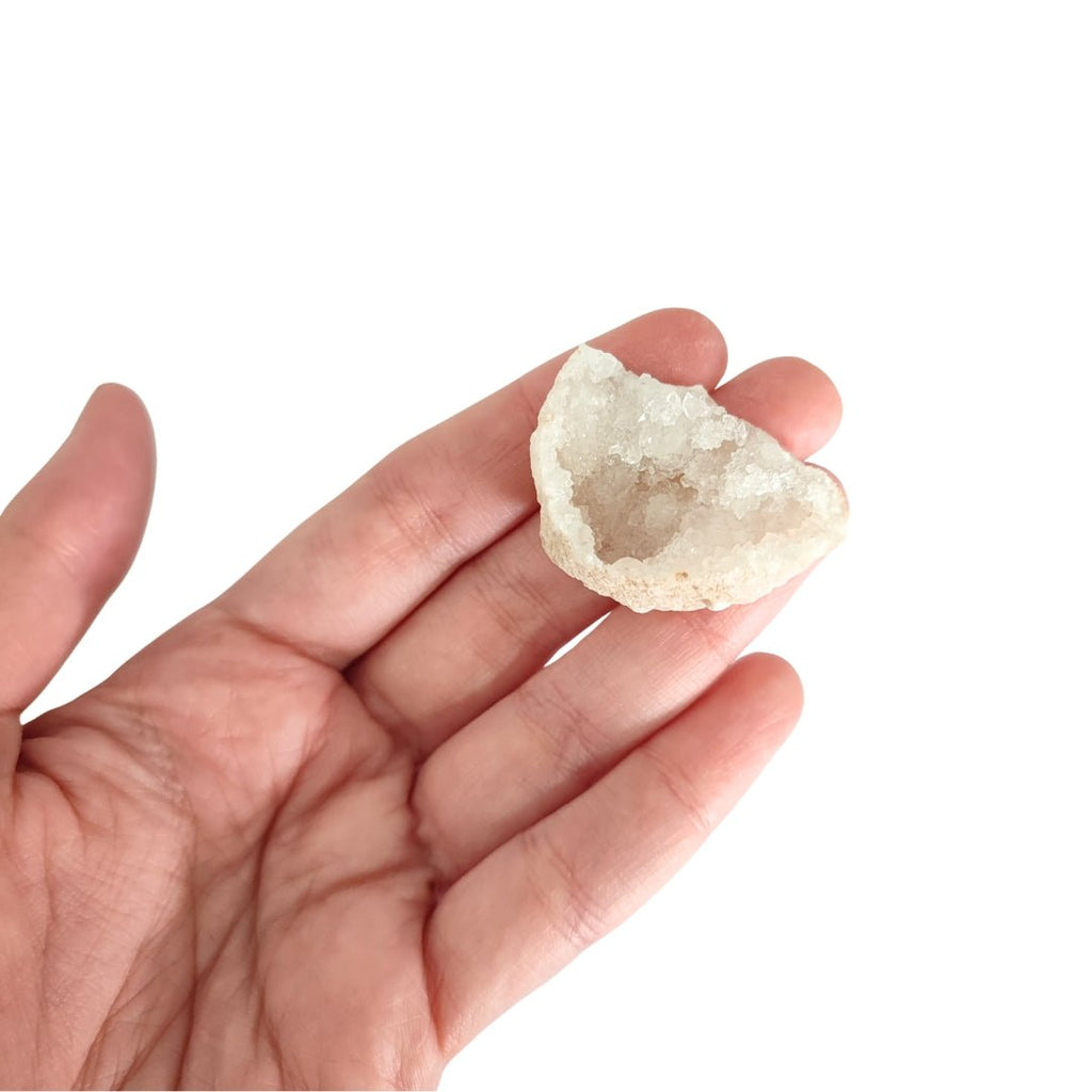 Mitad Geoda de Cuarzo Blanco