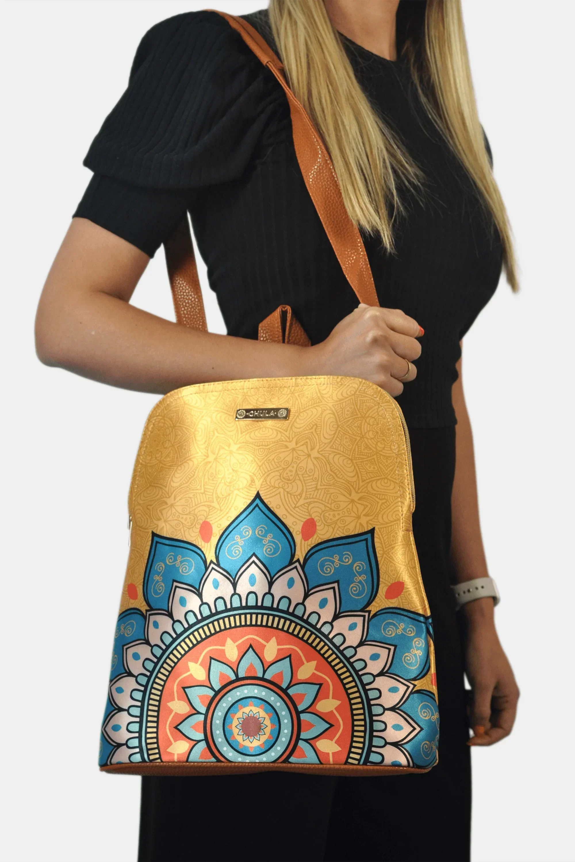 Mochila de Mujer y Bolso de hombro grande BagPack Mandala Dorada | CHULA Tulum