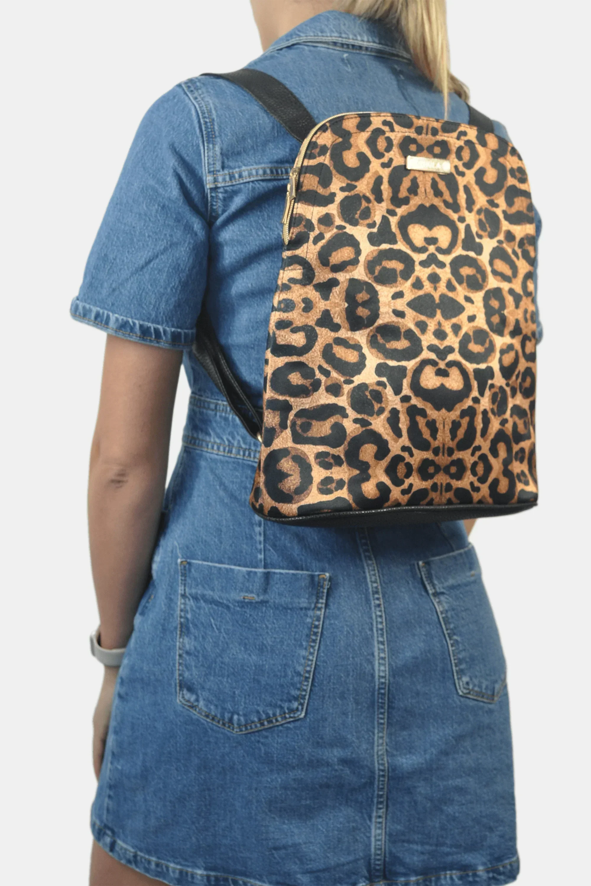 Mochila de Mujer y Bolso de hombro grande BagPack Animal Print | CHULA Tulum