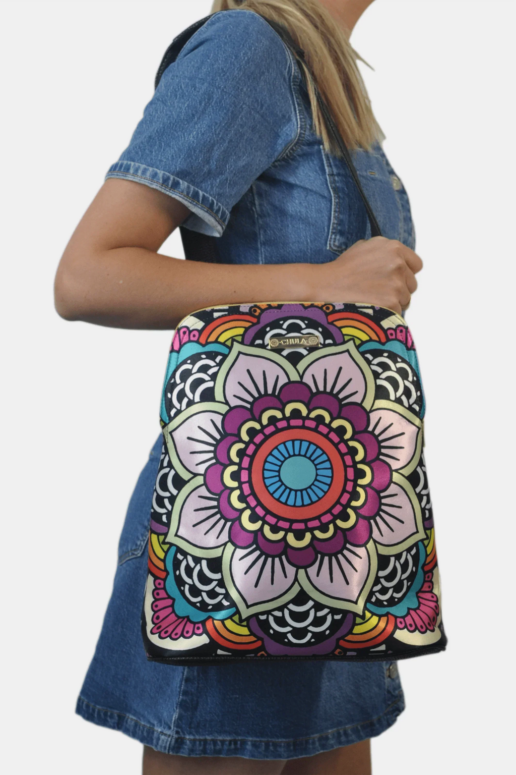 Mochila de Mujer y Bolso de hombro grande BagPack Mandala Arcoíris | CHULA Tulum