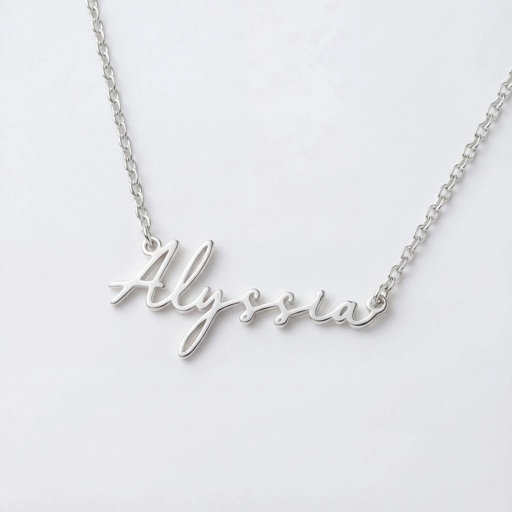 Alyssia Name Necklace - Solid Silver / Style 1