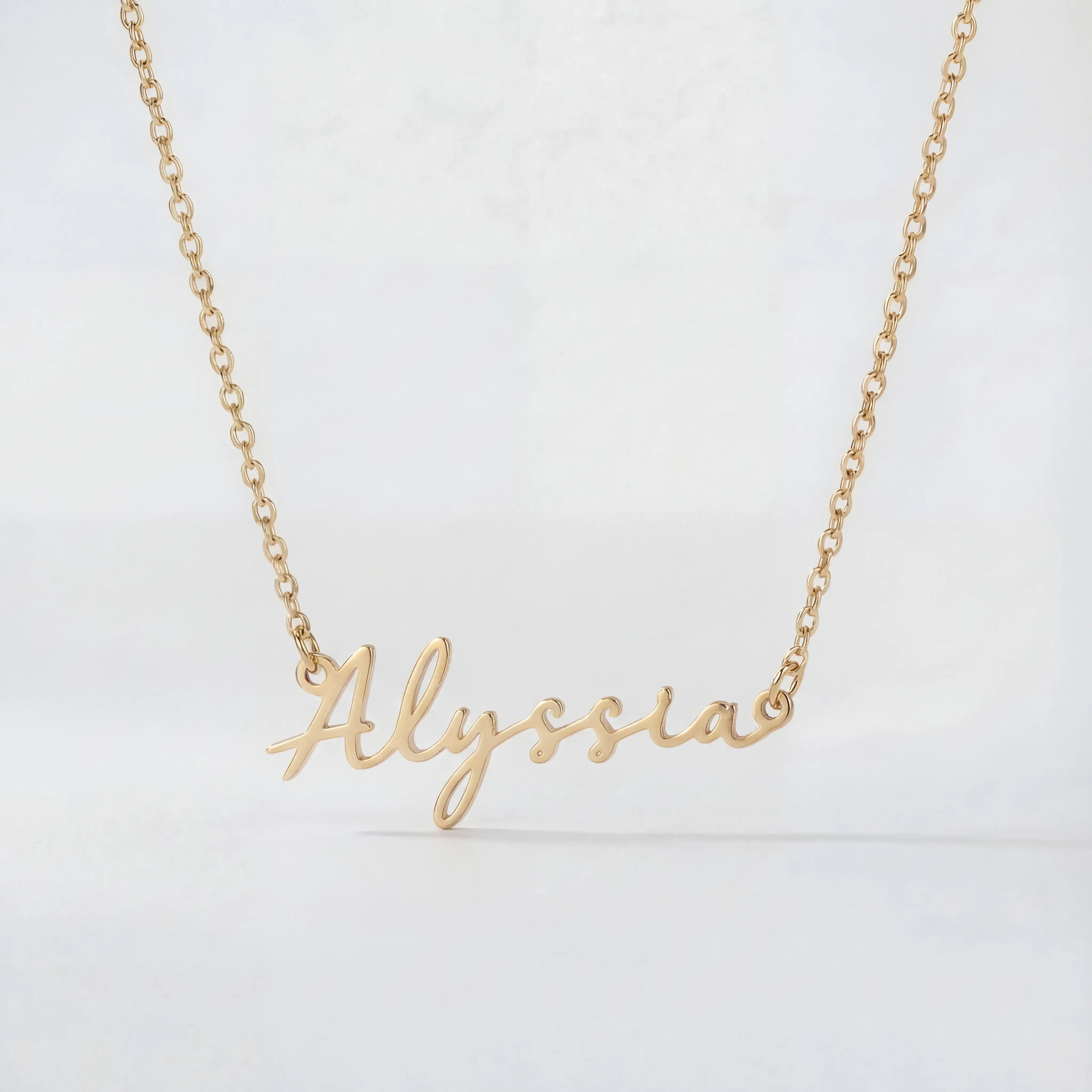 Alyssia Name Necklace - Solid Silver / Style 3