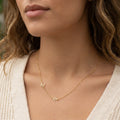 Collar con inicial doble de lado