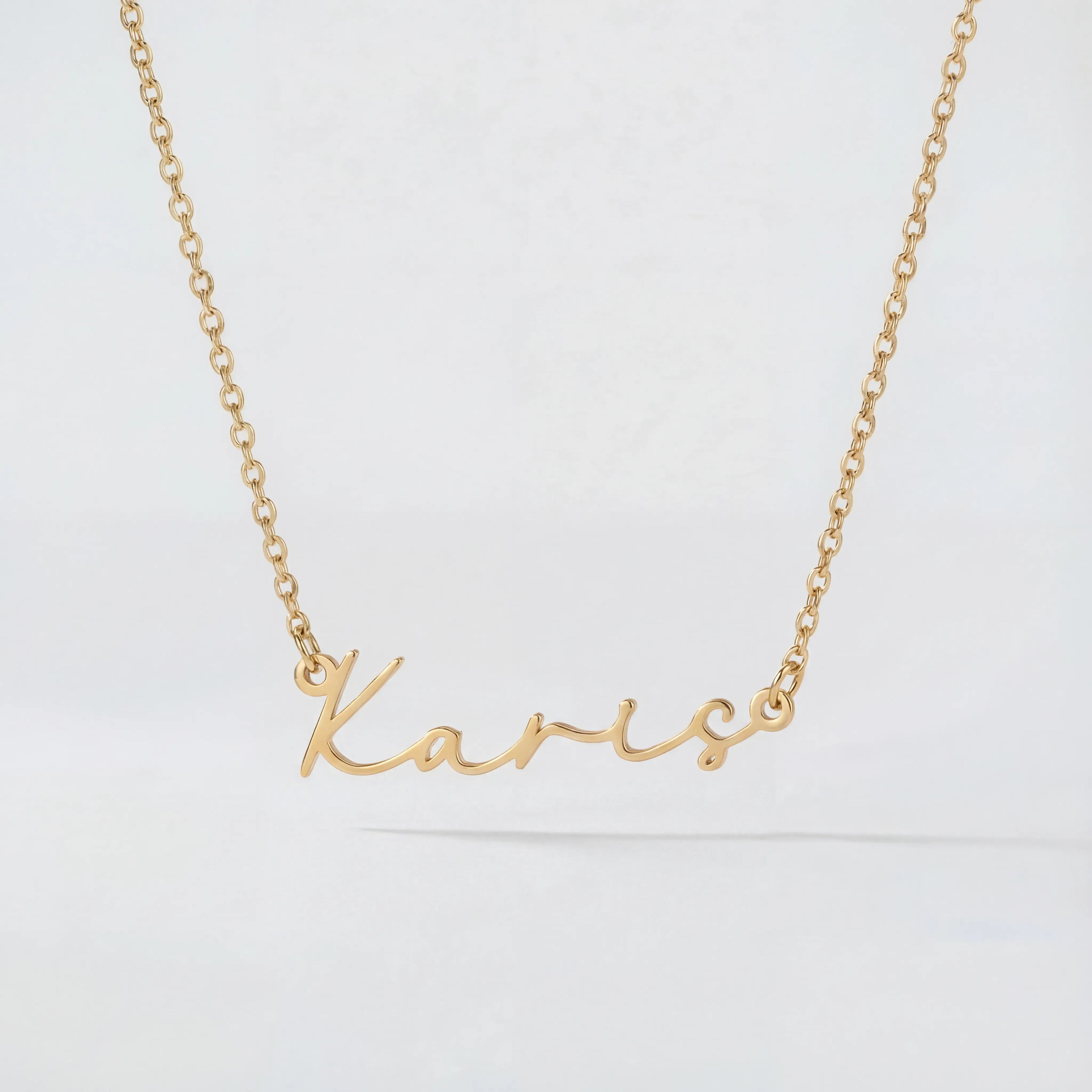 Karis Name Necklace - 18ct Gold / Style 2