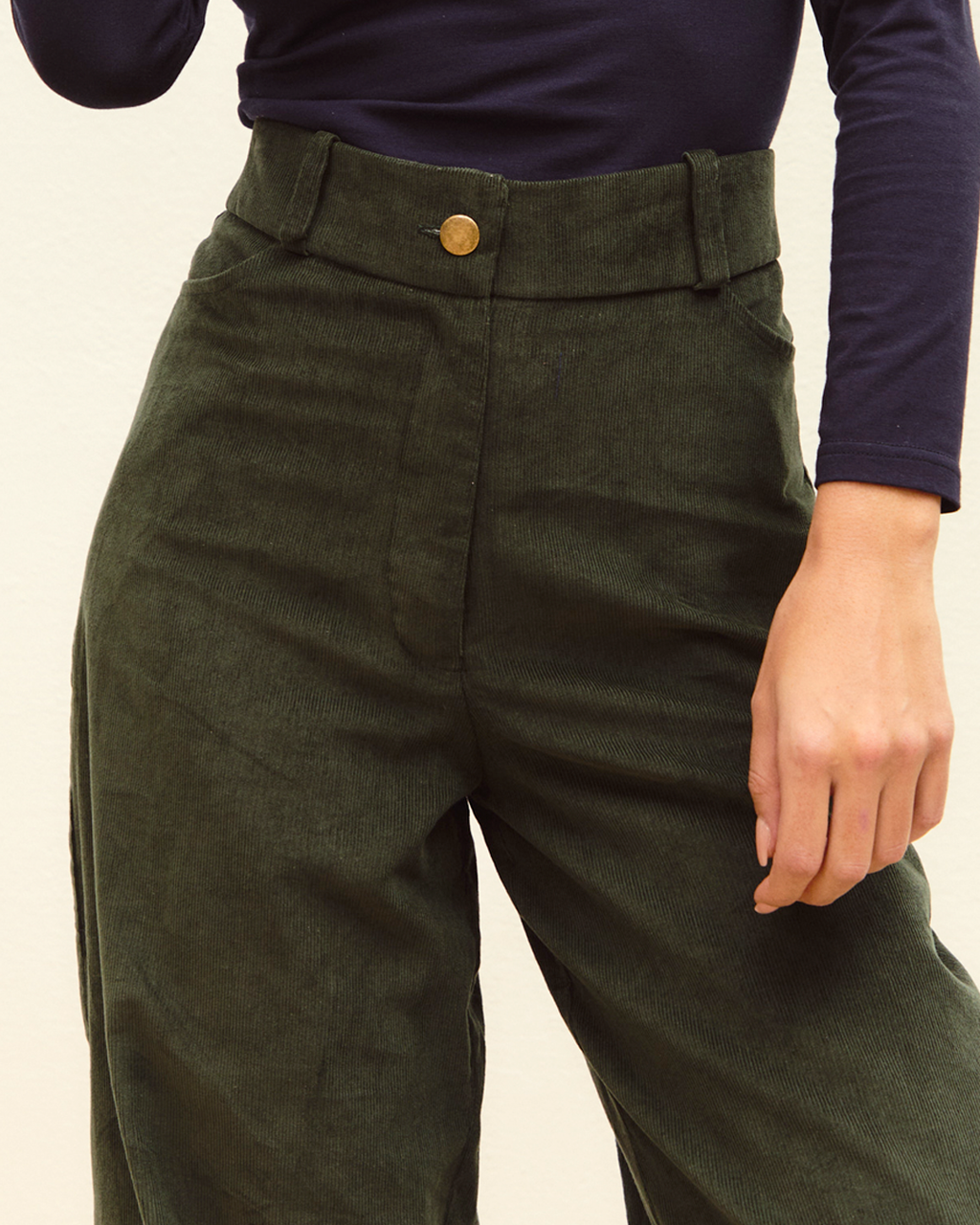 pantalón noa pana verde botella ▢