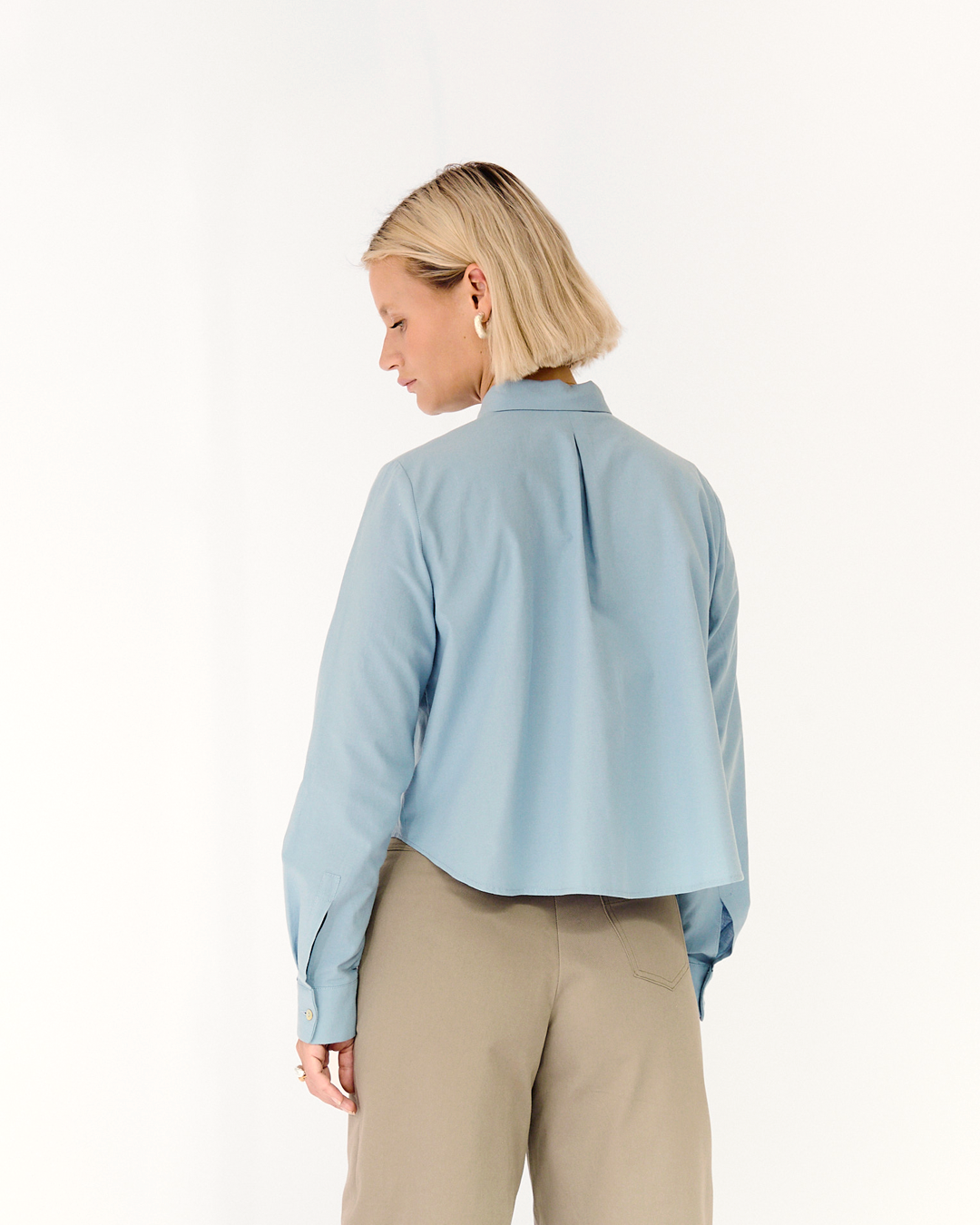 camisa nova celeste ◎