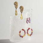 Pendientes acabados en oro amarillo de 18K