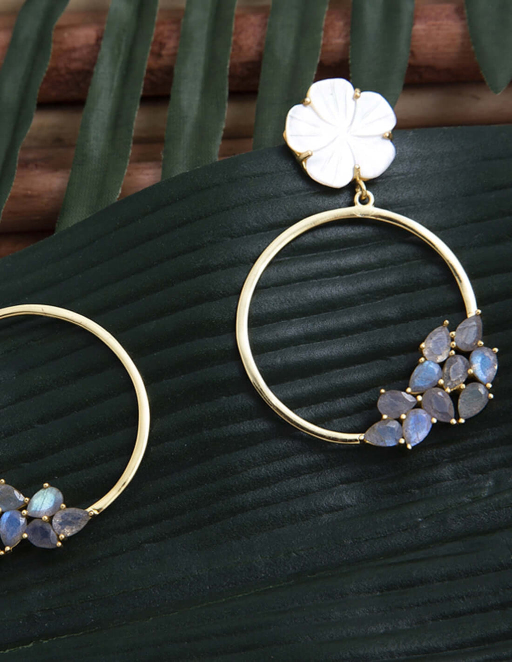 Pendientes Daisy Gris