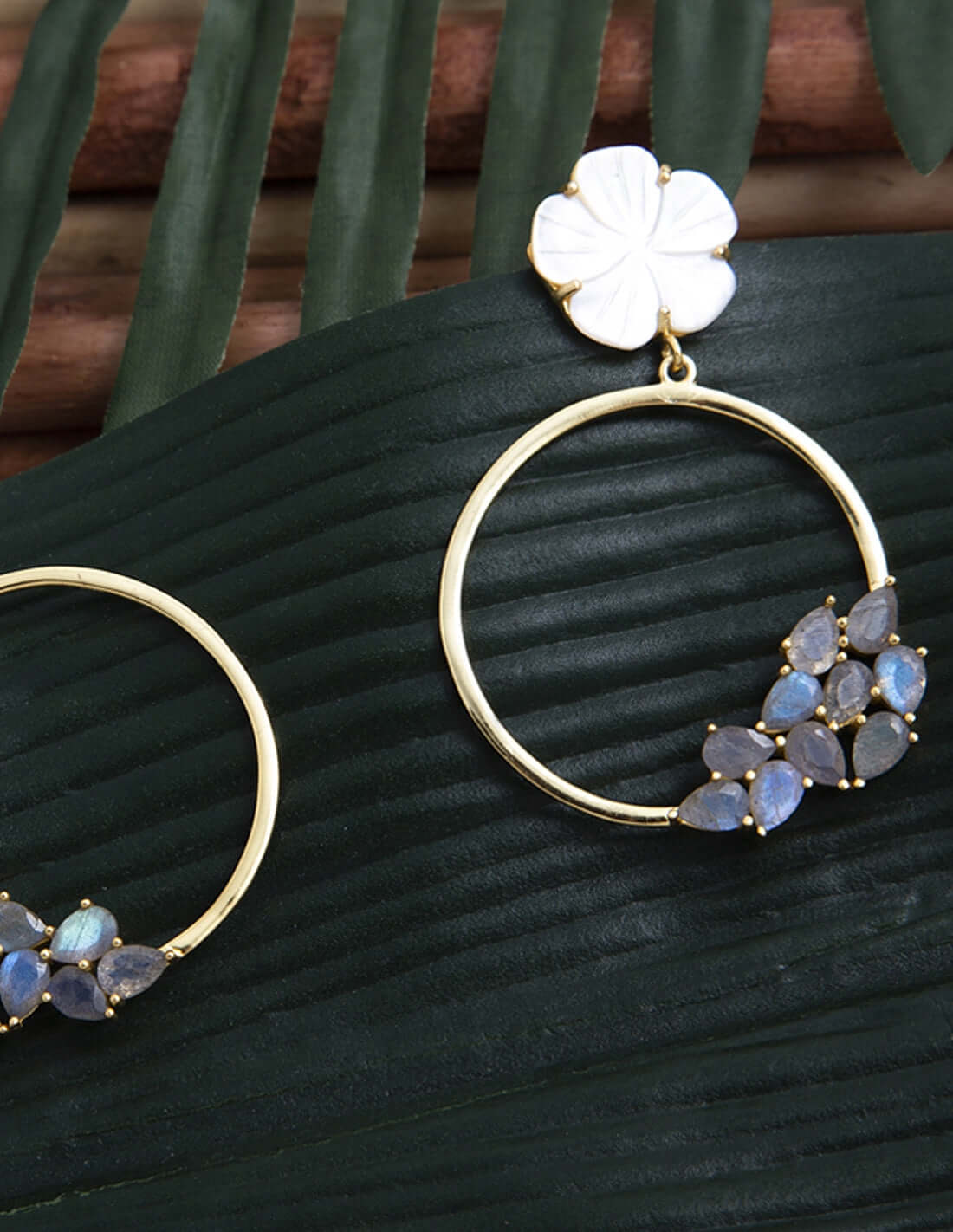 Pendientes Daisy Gris
