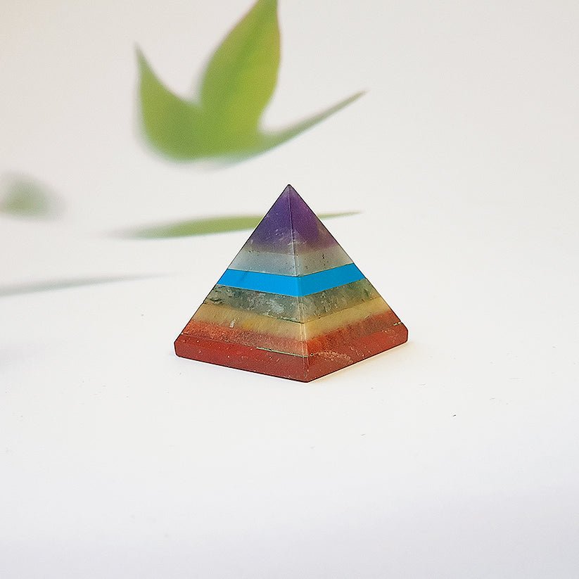Pirámide de los Chakras 2'5x2'5cm