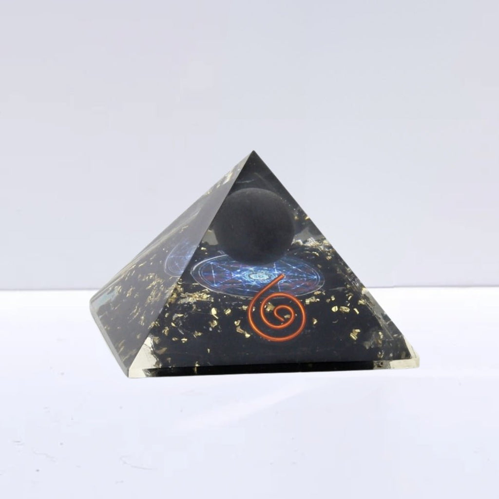 Pirámide Orgonita 'Earth' - Turmalina