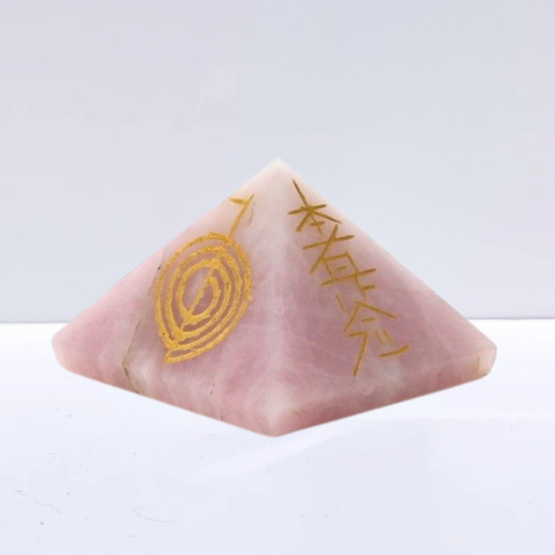 Pirámide Reiki de Cuarzo Rosa