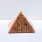 Pirámide Reiki de Piedra de Sol