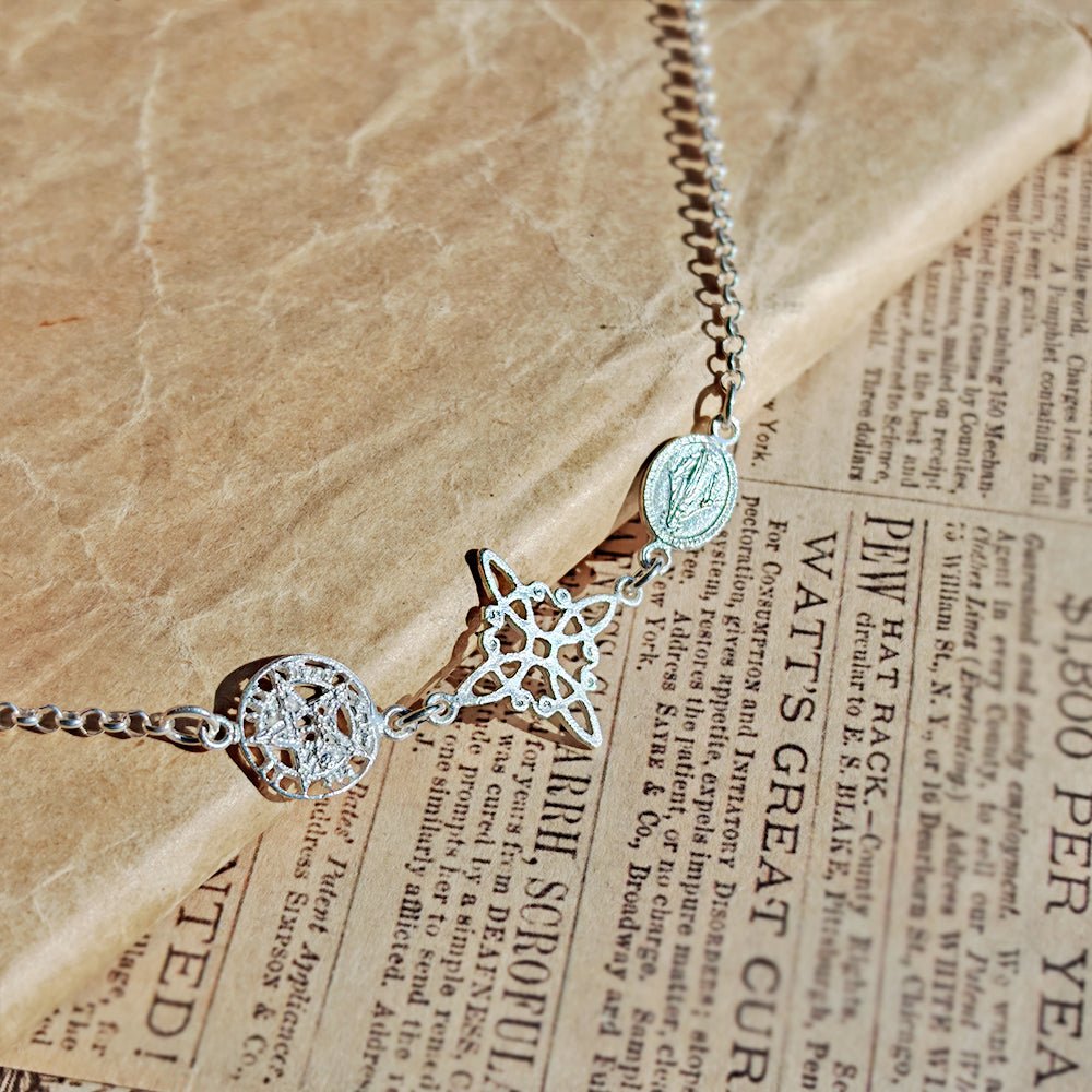 Pulsera Triple Protectora S925: Nudo de Bruja, Tetragramatón & Virgen de la Milagrosa