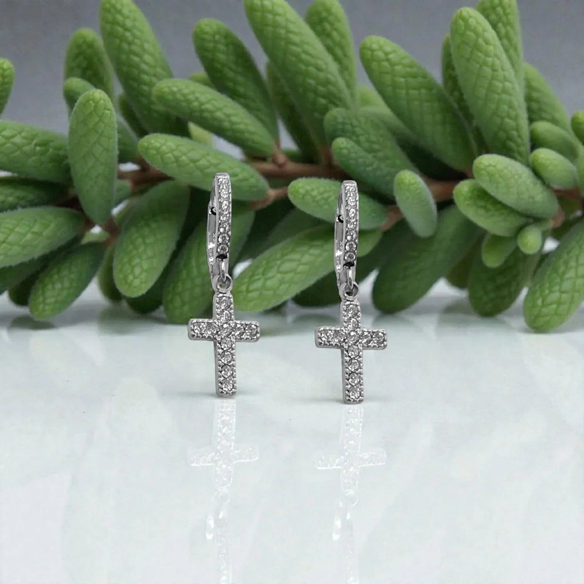 Pendientes aros con cruz