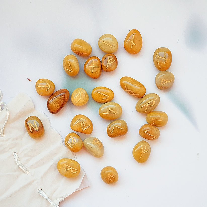 Runas Vikingas de Jaspe Amarillo