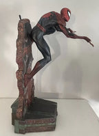 SIDESHOW: SPIDER-MAN DARK BLUE SUIT STATUE (SCOTT CAMPBELL COLLECTION)