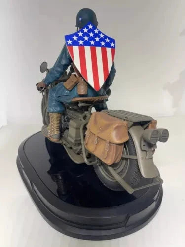 GENTLE GIANT CAPTAIN AMERICA ON MOTORCYCLE STATUE , 28CM