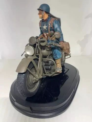 GENTLE GIANT CAPTAIN AMERICA ON MOTORCYCLE STATUE , 28CM