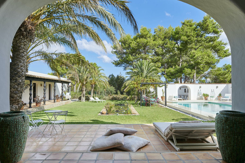 Charming Hidden Paradise Ibiza Villa with a Beautiful Lush Garden and Cozy Kitchen in San Antonio