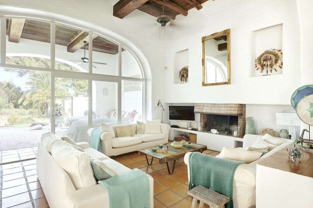 Charming Hidden Paradise Ibiza Villa with a Beautiful Lush Garden and Cozy Kitchen in San Antonio