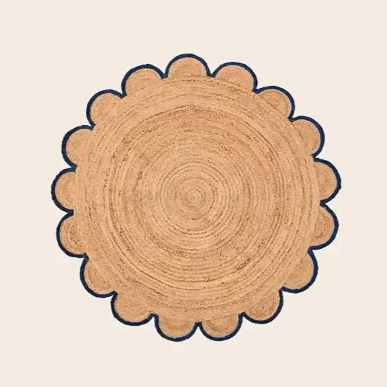 Scalloped Round Jute Rug - Black Trim