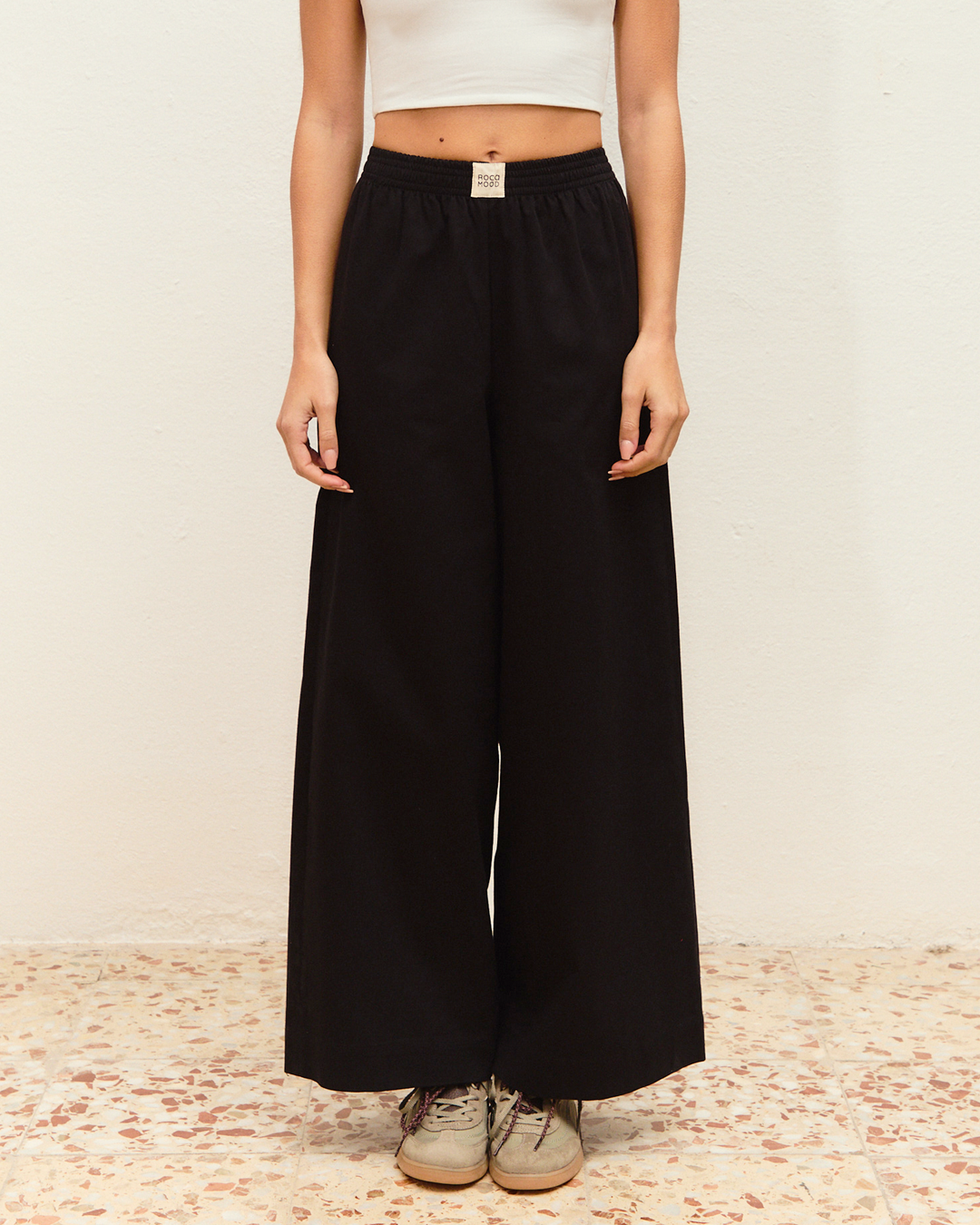 pantalón scout negro ▢