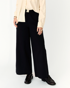pantalón scout negro ▢