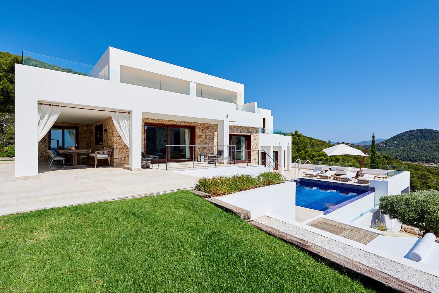 Huge Beautiful Ibiza Villa with Breathtaking Views of Sol d’en Serra in Santa Eulalia