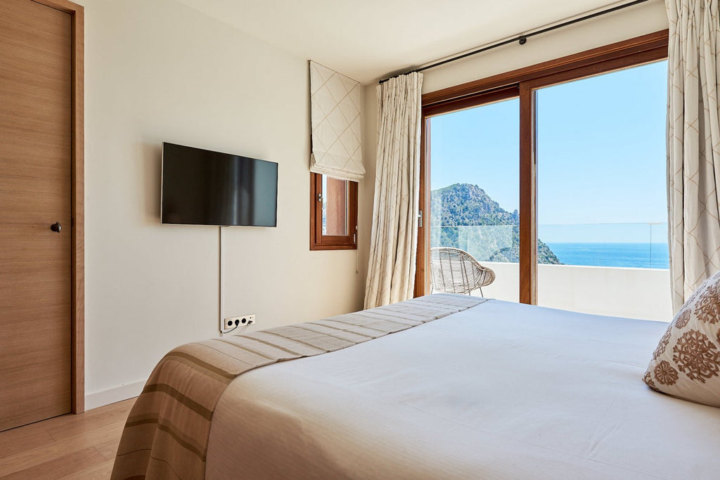 Huge Beautiful Ibiza Villa with Breathtaking Views of Sol d’en Serra in Santa Eulalia