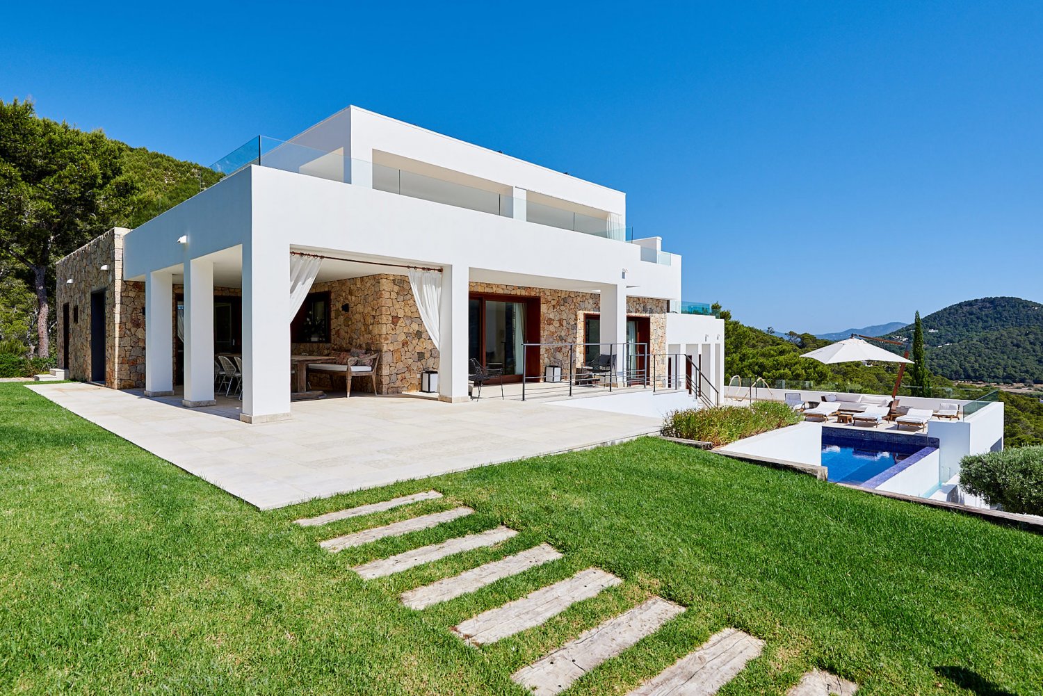Huge Beautiful Ibiza Villa with Breathtaking Views of Sol d’en Serra in Santa Eulalia