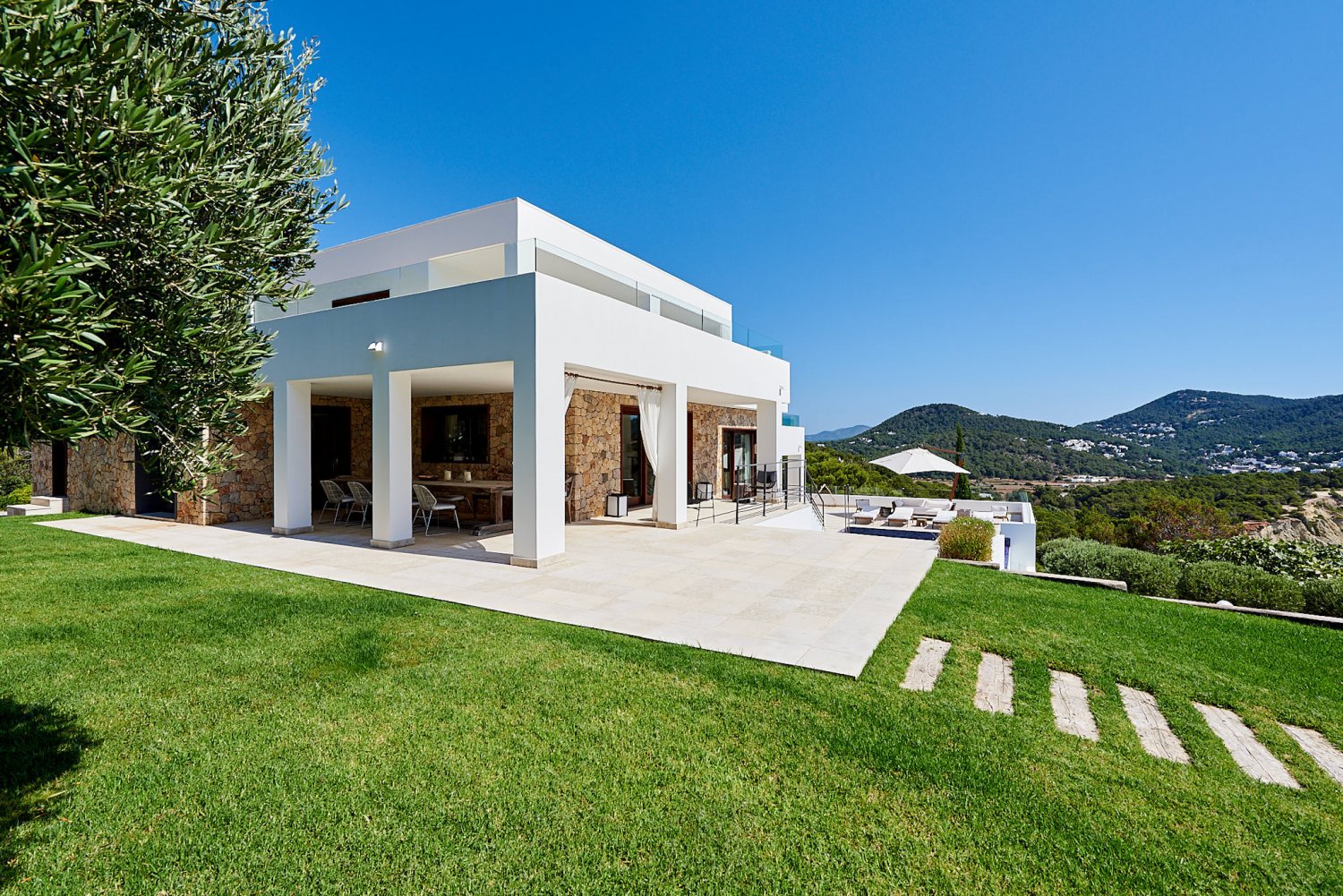 Huge Beautiful Ibiza Villa with Breathtaking Views of Sol d’en Serra in Santa Eulalia