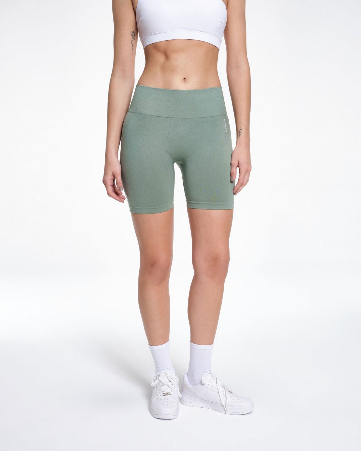 SIMPLE SHORT