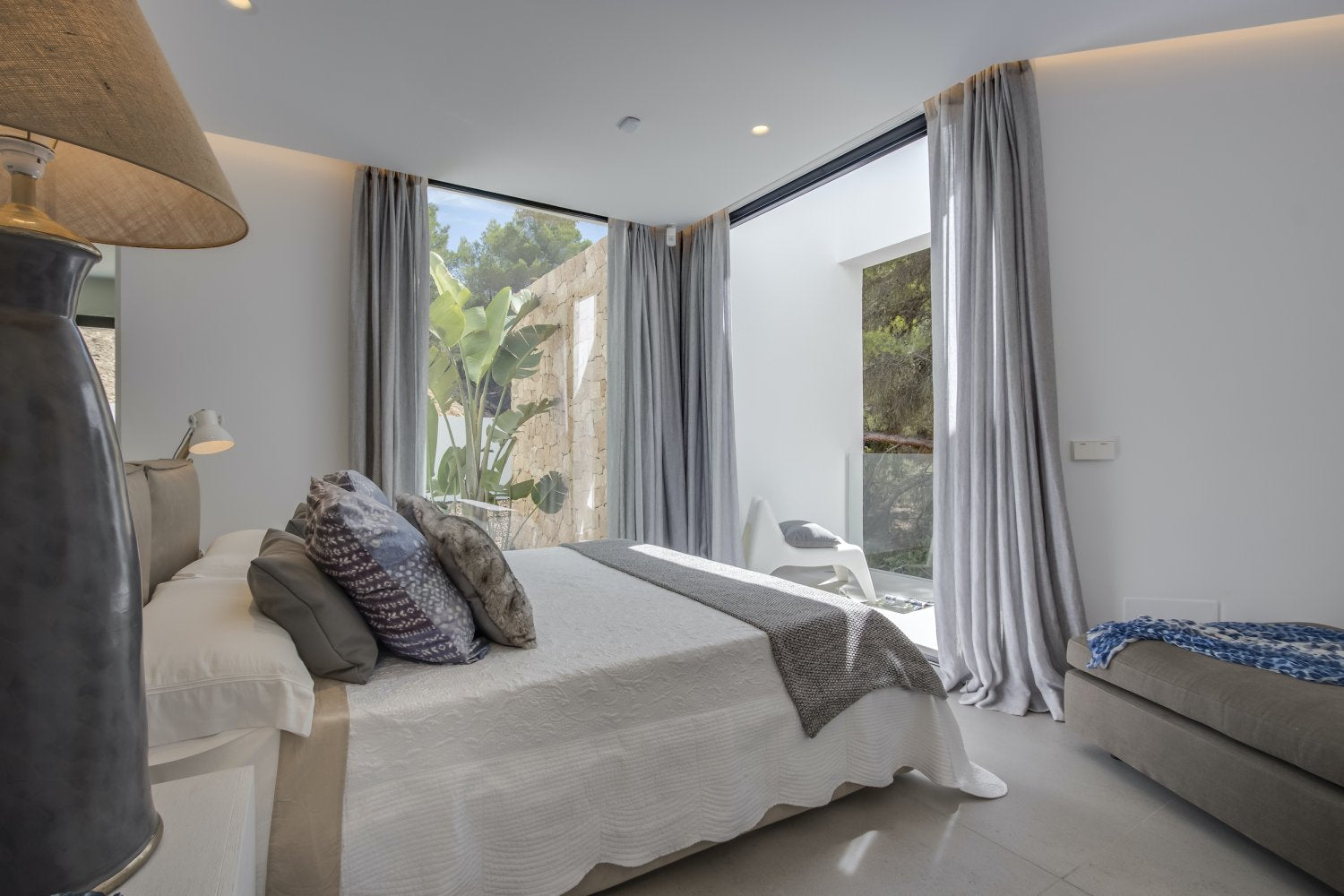 550 m² Modern Open-Plan Private Ibiza Villa Beautifully Furnished near Sant Josep Village