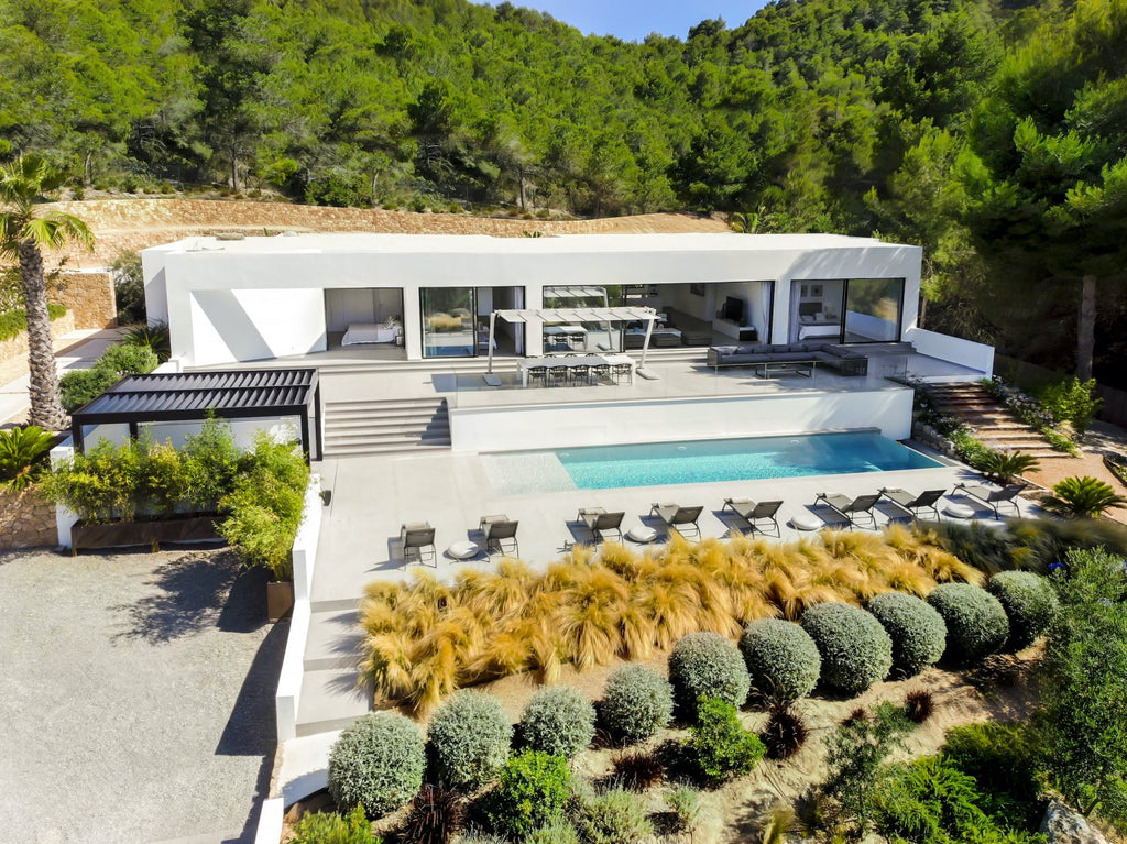 550 m² Modern Open-Plan Private Ibiza Villa Beautifully Furnished near Sant Josep Village