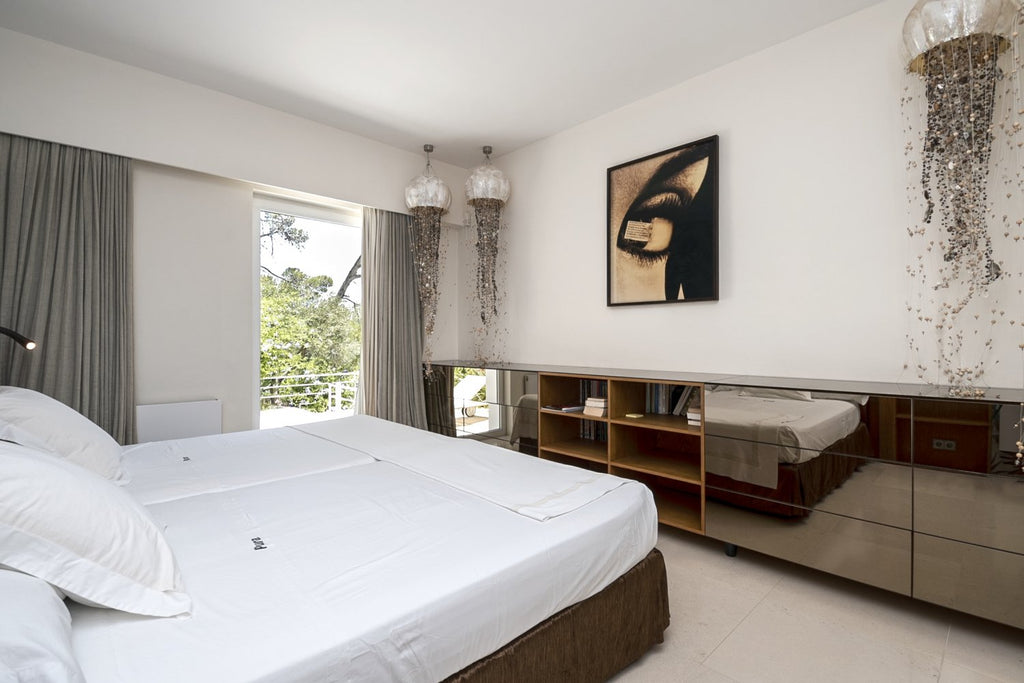 Modern Luxury Ibiza Villa with Huge Kitchen, Stunning Views and Spacious En-Suite Bedrooms near Es Cubells