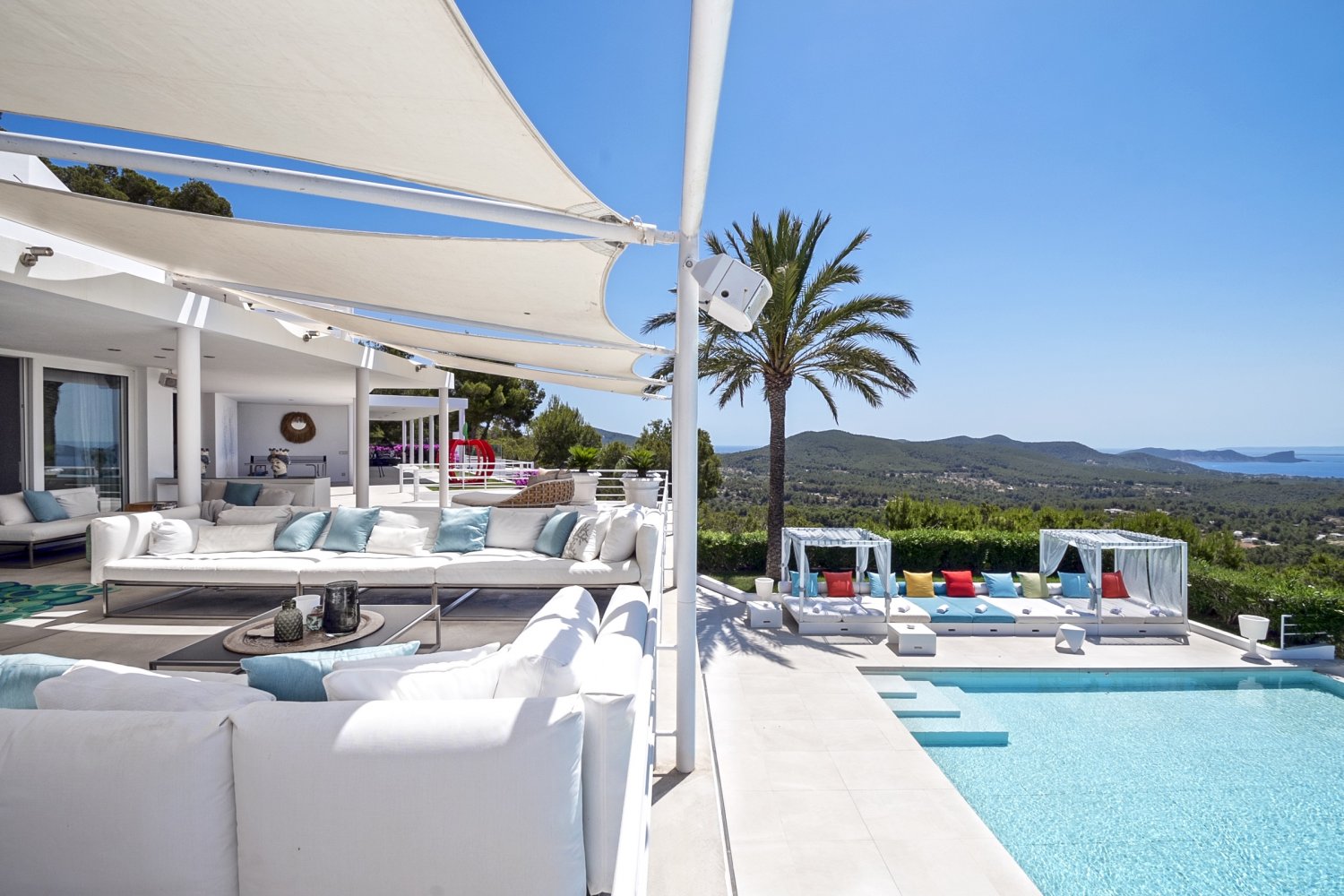 Modern Luxury Ibiza Villa with Huge Kitchen, Stunning Views and Spacious En-Suite Bedrooms near Es Cubells