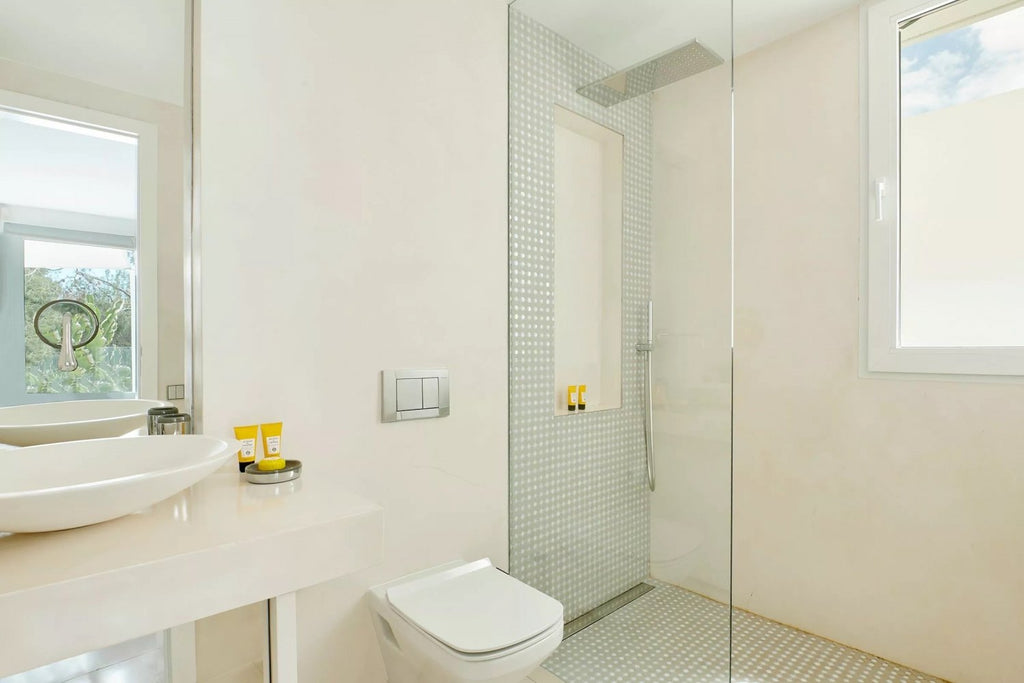 Modern Luxury Ibiza Villa with Huge Kitchen, Stunning Views and Spacious En-Suite Bedrooms near Es Cubells