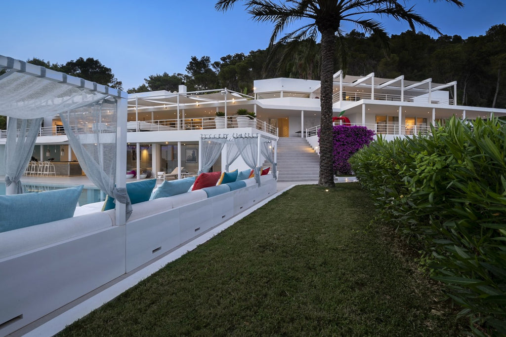 Modern Luxury Ibiza Villa with Huge Kitchen, Stunning Views and Spacious En-Suite Bedrooms near Es Cubells
