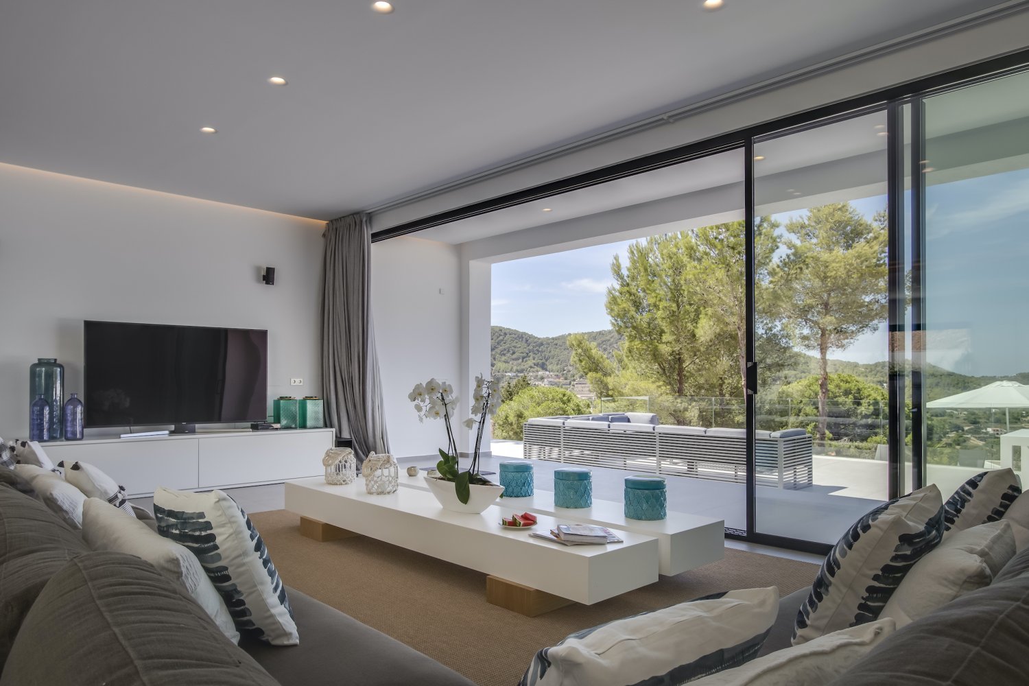 550 m² Modern Open-Plan Private Ibiza Villa Beautifully Furnished near Sant Josep Village