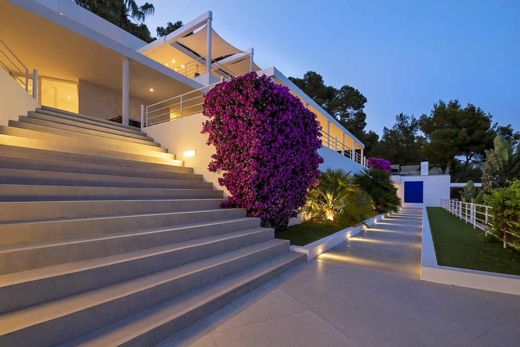 Modern Luxury Ibiza Villa with Huge Kitchen, Stunning Views and Spacious En-Suite Bedrooms near Es Cubells