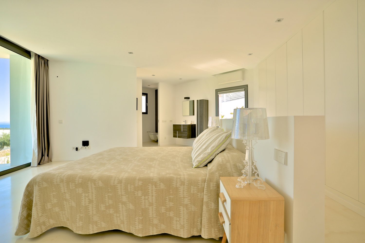 Modern Style Ibiza Villa with Five Spacious En-Suite Bedrooms, Luxurious Interiors, Impressive Kitchen and Panoramic Views of Es Torrent near Es Cubells