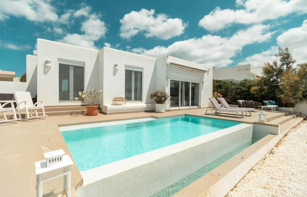 Charming & Spacious Ibiza Villa with Front-Row Views of the Iconic Es Vedrà near Cala Tarida