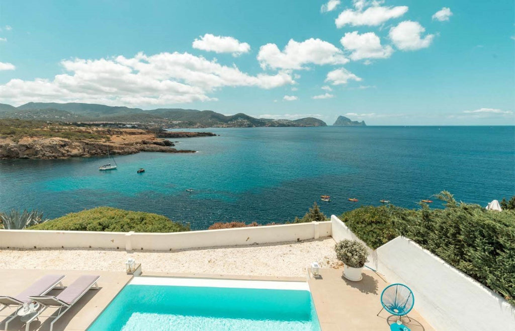 Charming & Spacious Ibiza Villa with Front-Row Views of the Iconic Es Vedrà near Cala Tarida